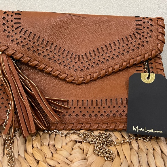 Moda Luxe Handbags - NWT Moda Luxe envelope bag